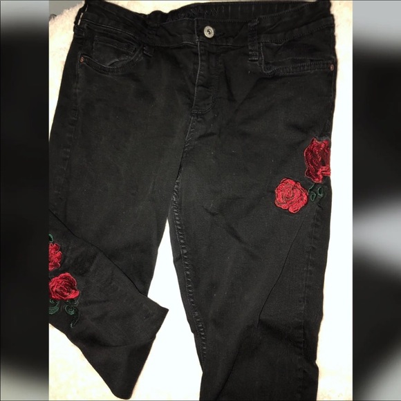 Black Jeans - Picture 2 of 4